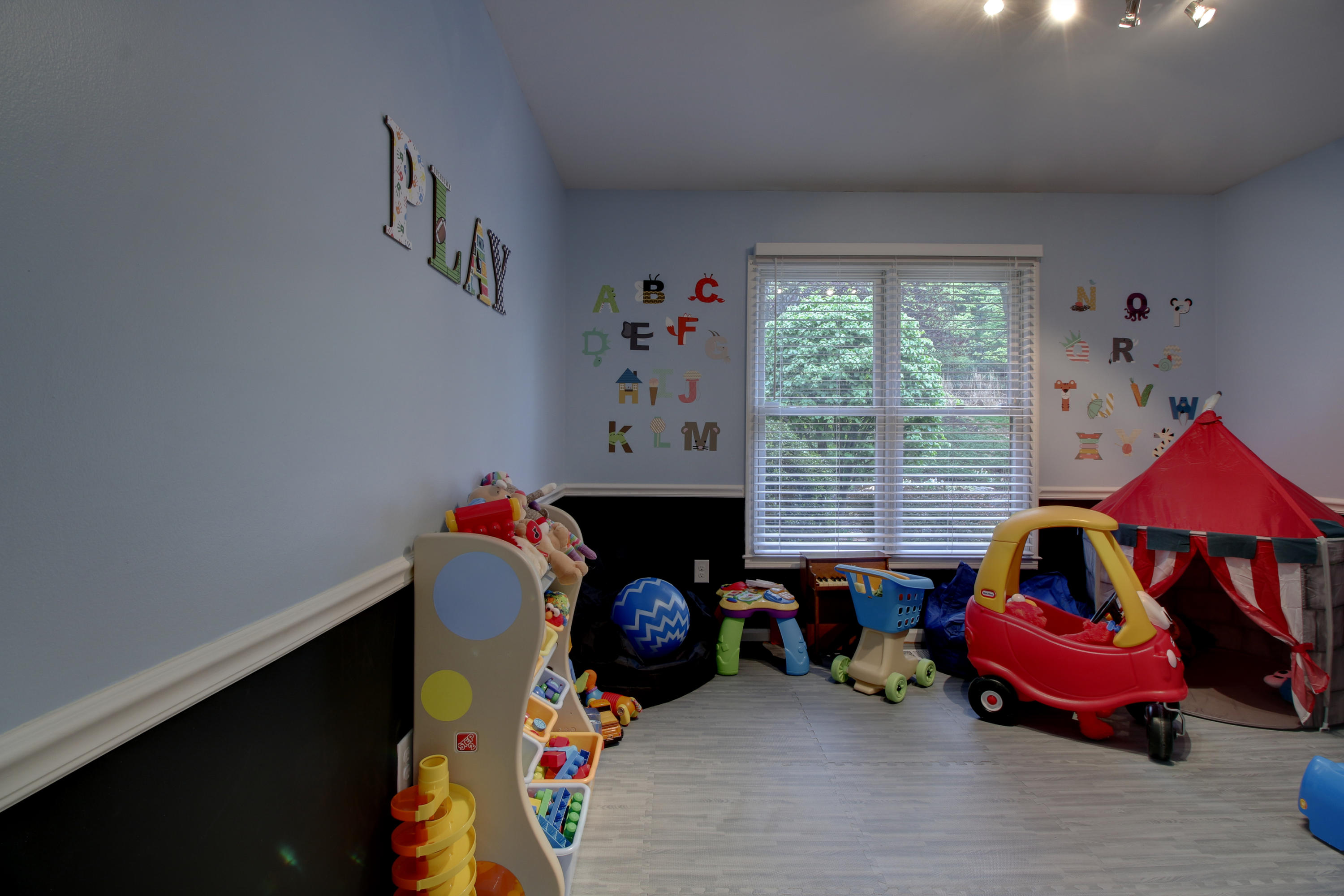 5191 Fox Ridge Road Southwest Roanoke, VA 24018 - Photo 22 of 56 Main Level Playroom/Office