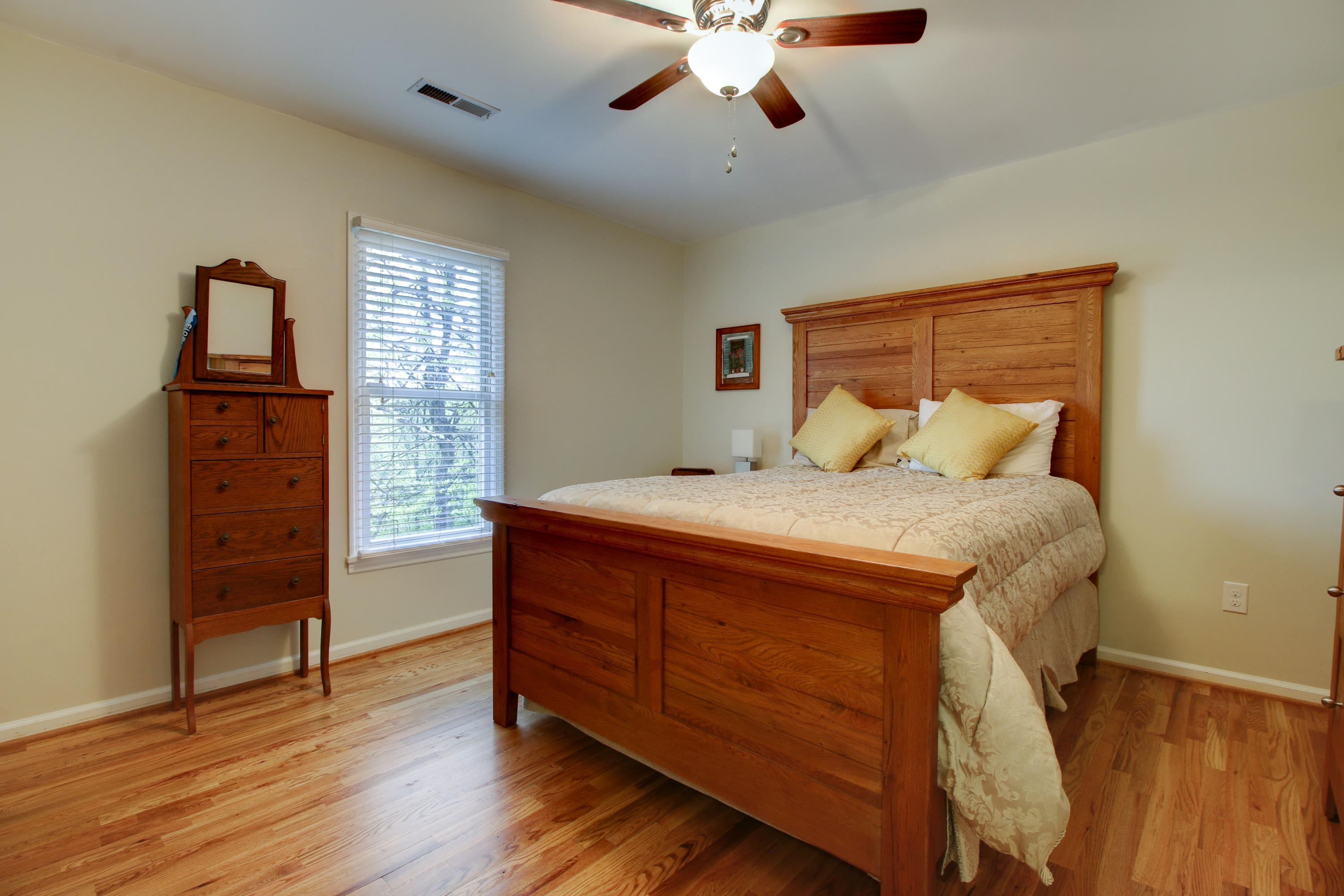 5191 Fox Ridge Road Southwest Roanoke, VA 24018 - Photo 33 of 56 Bedroom 2