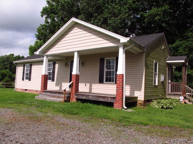 1503 Walkerton Road Walkerton, VA 23177 - Photo 2 of 25 Gallery Image 2