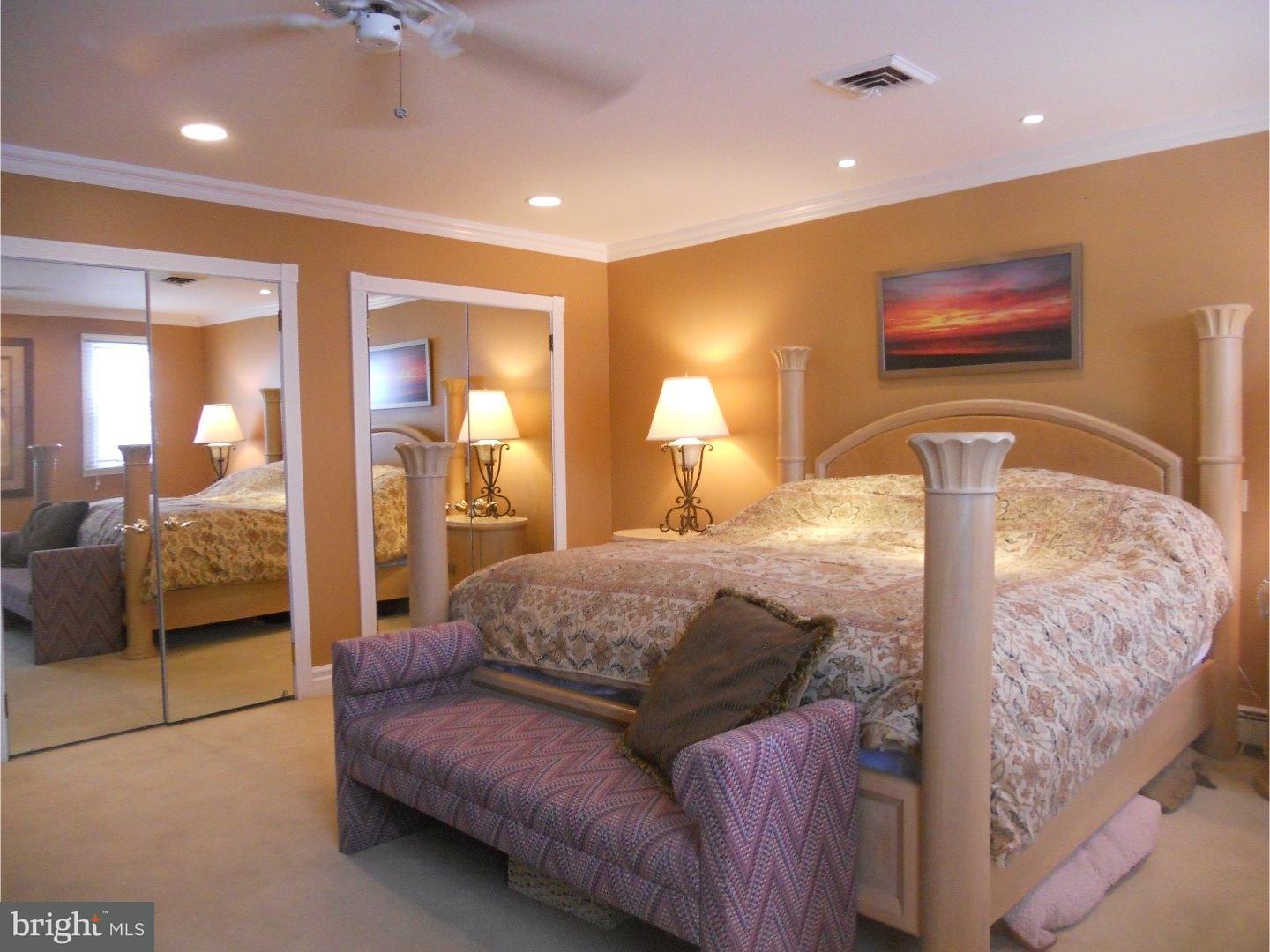 960 Hunters Turn Huntingdon Valley, PA 19006 - Photo 9 of 24 Bedroom - Main