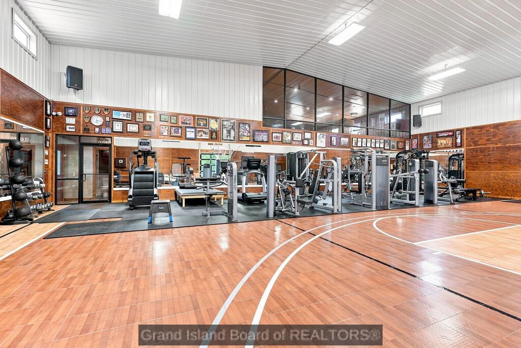 2807 North Engleman Road Grand Island, NE 68803 - Photo 74 of 121 Gallery Image 74