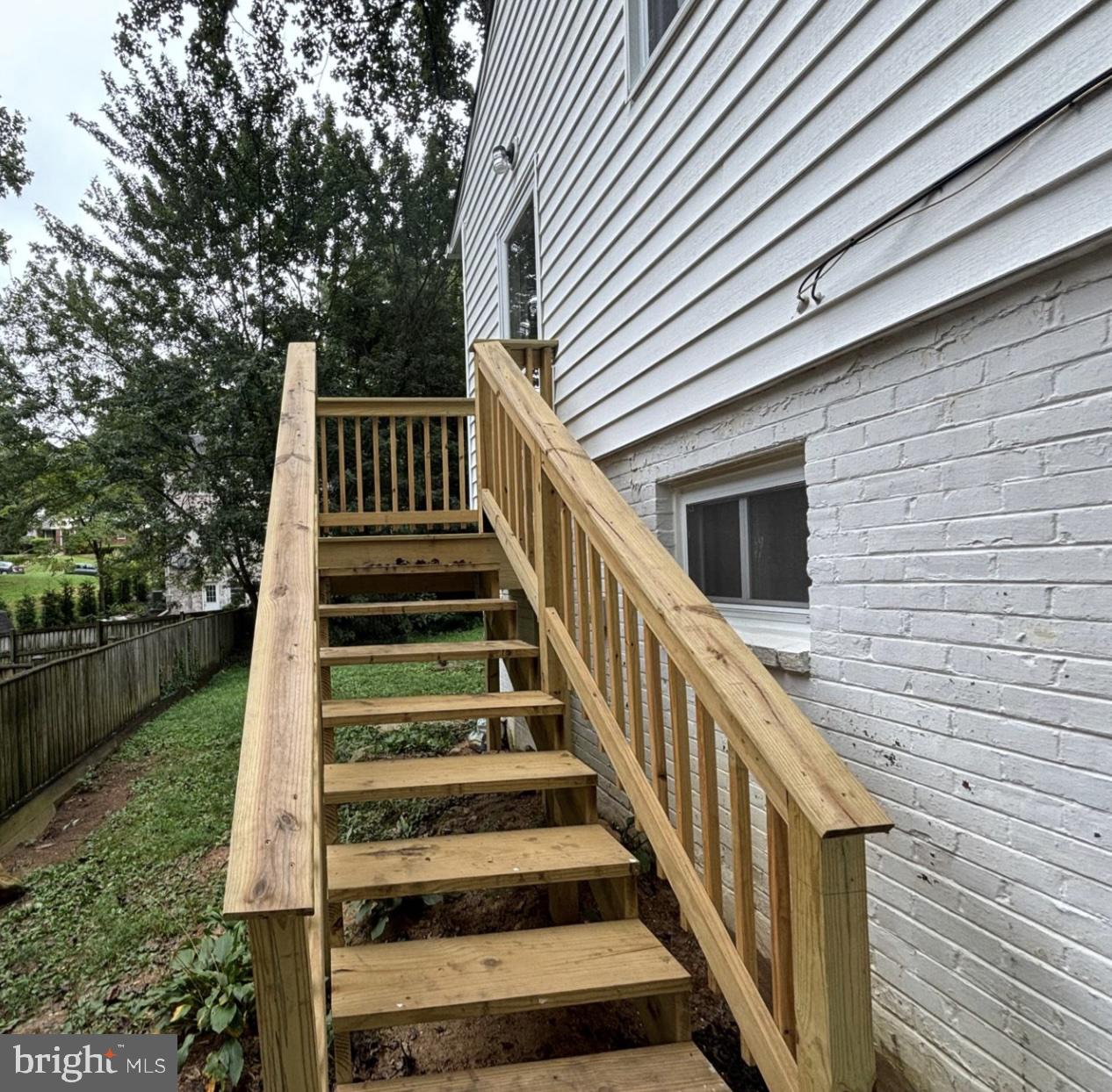 121 Whitmoor Terrace Silver Spring, MD 20901 - Photo 7 of 11 a view of entryway