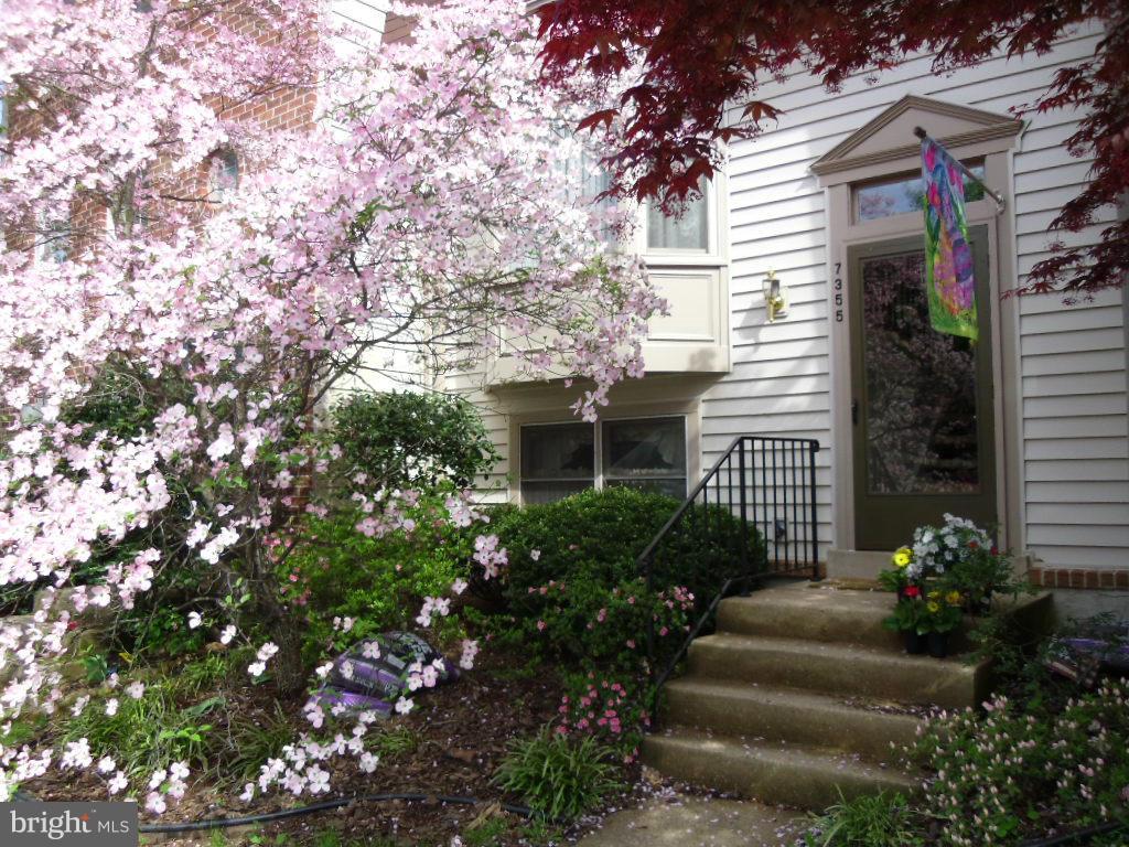 7355 Rokeby Drive Manassas, VA 20109 - Photo 2 of 27 Exterior (Front)
