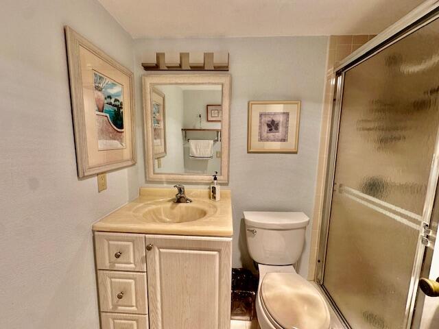 2070 Cornwall East Boca Raton, FL 33434 - Photo 15 of 30 Master Bathroom w/Shower