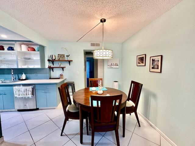 2070 Cornwall East Boca Raton, FL 33434 - Photo 5 of 30 IMG_6512
