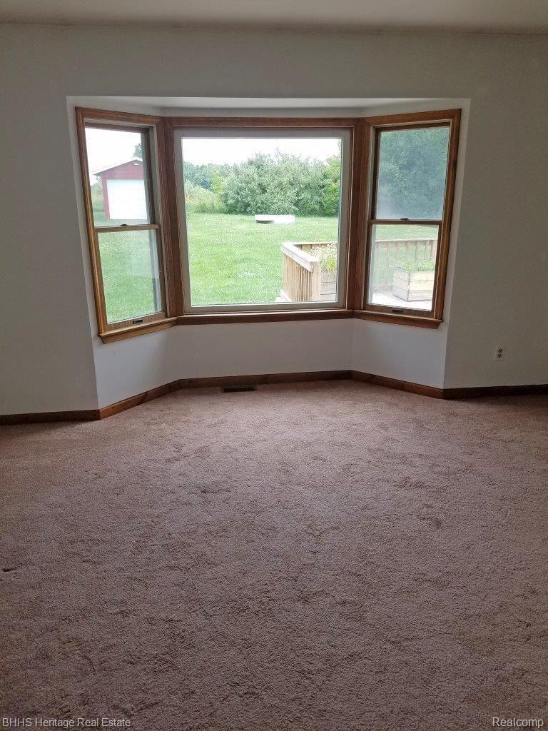 187 East Allen Road Howell, MI 48855 - Photo 23 of 32 Allen Rd 187 (26).jpg