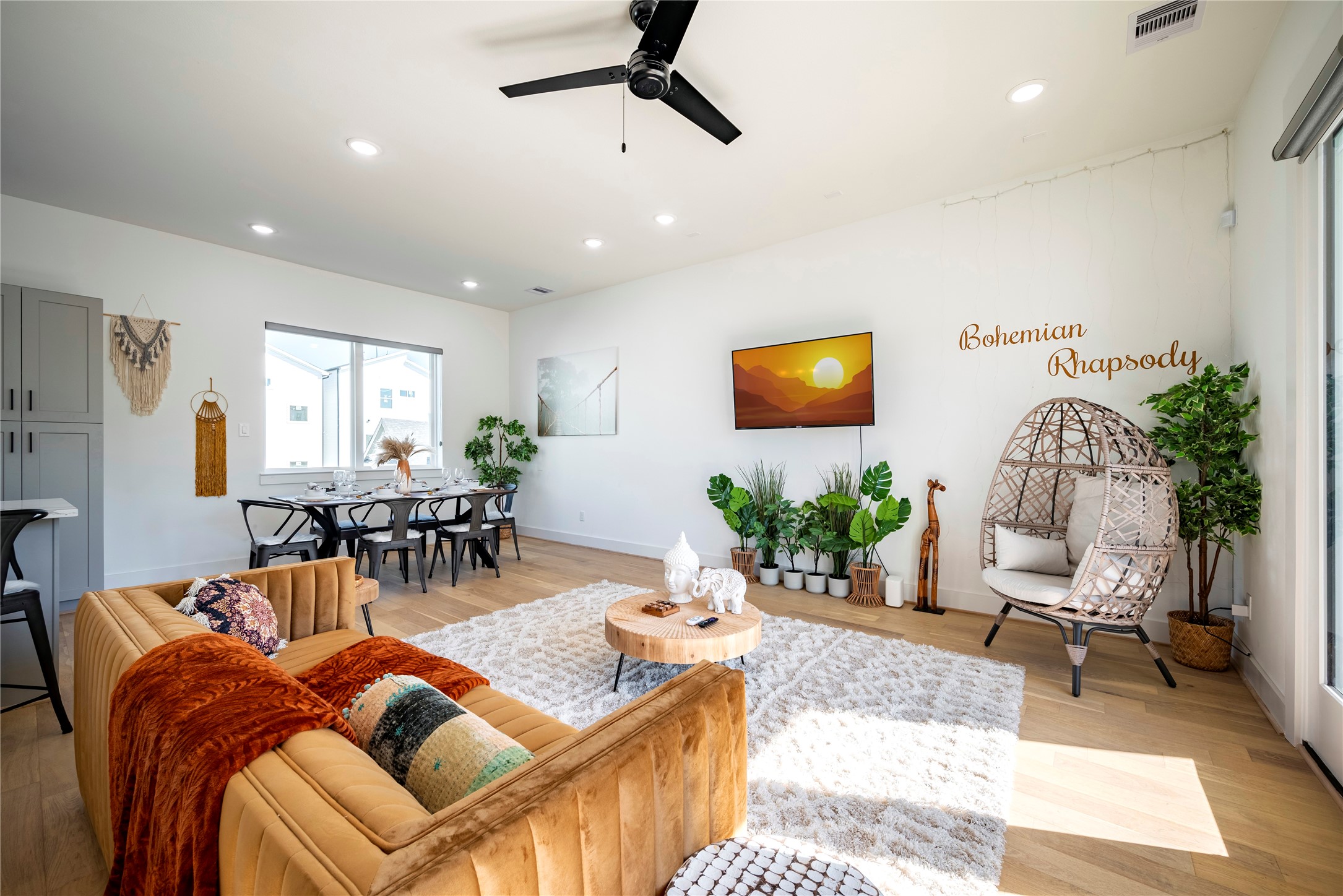 2721 Rosalie Street Houston, TX 77004 - Photo 2 of 44 a living room with furniture and a flat screen tv