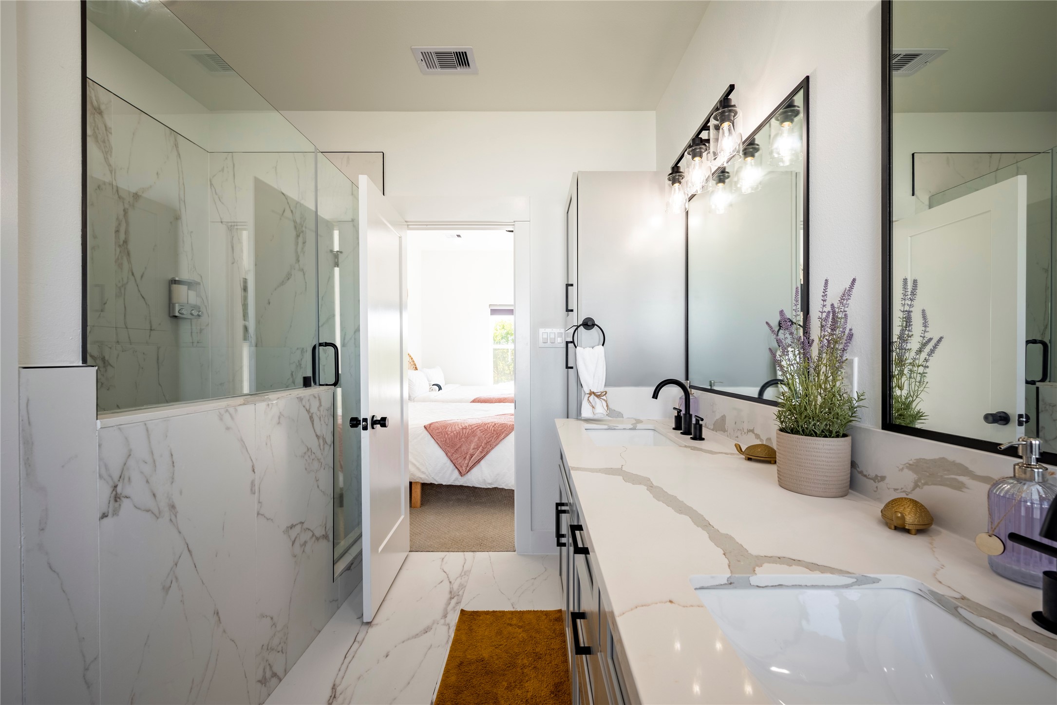 2721 Rosalie Street Houston, TX 77004 - Photo 36 of 44 a bathroom with a tub sink and mirror