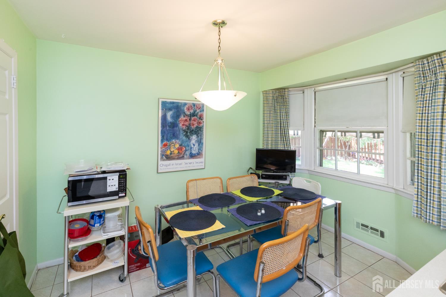36 Brookfall Road Edison, NJ 08817 - Photo 10 of 36 Gallery Image 10