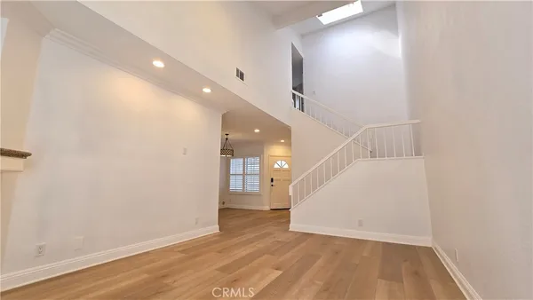 $3,900 | 144 Agostino, Irvine, CA 92614