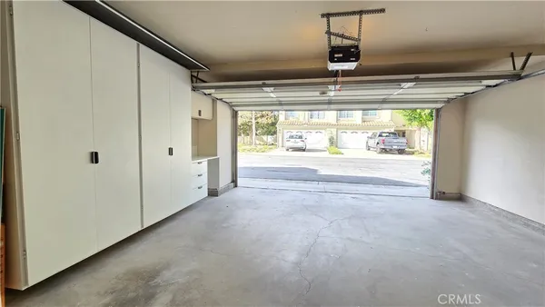 $3,900 | 144 Agostino, Irvine, CA 92614