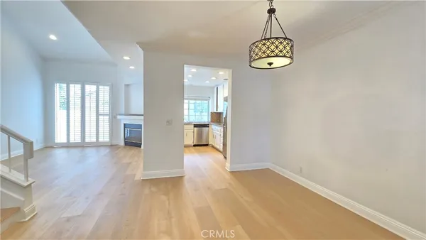 $3,900 | 144 Agostino, Irvine, CA 92614
