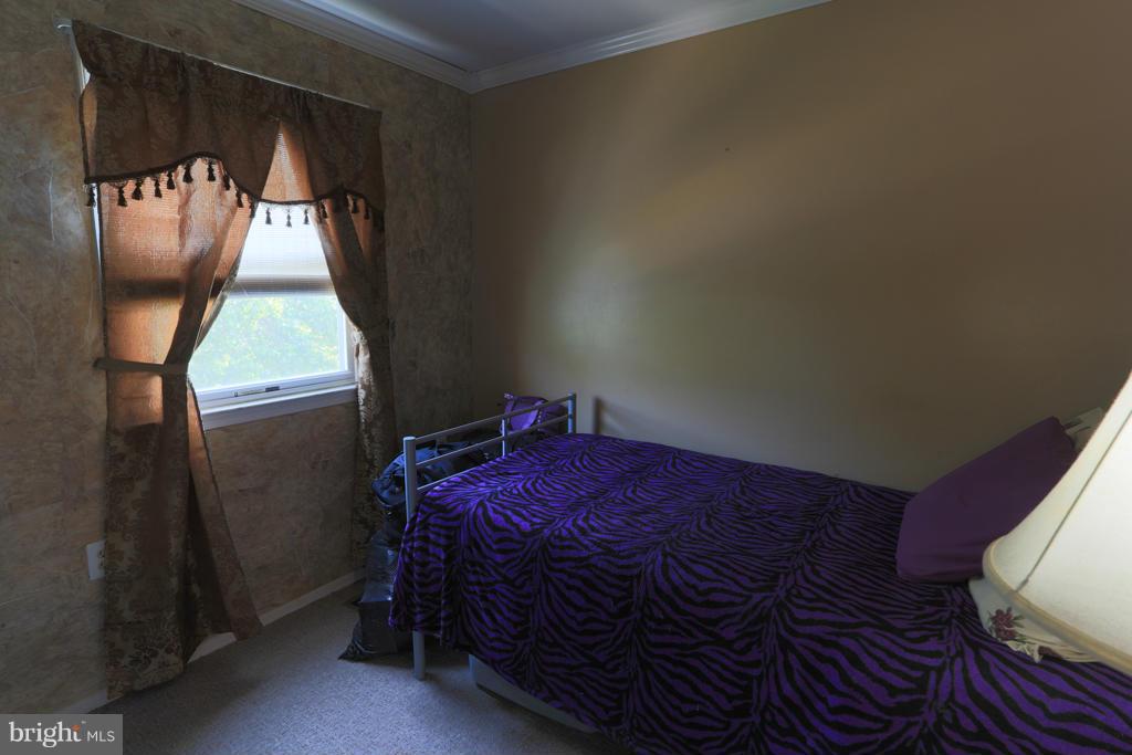 66 Bar Harbor Road Pasadena, MD 21122 - Photo 16 of 30 Bedroom