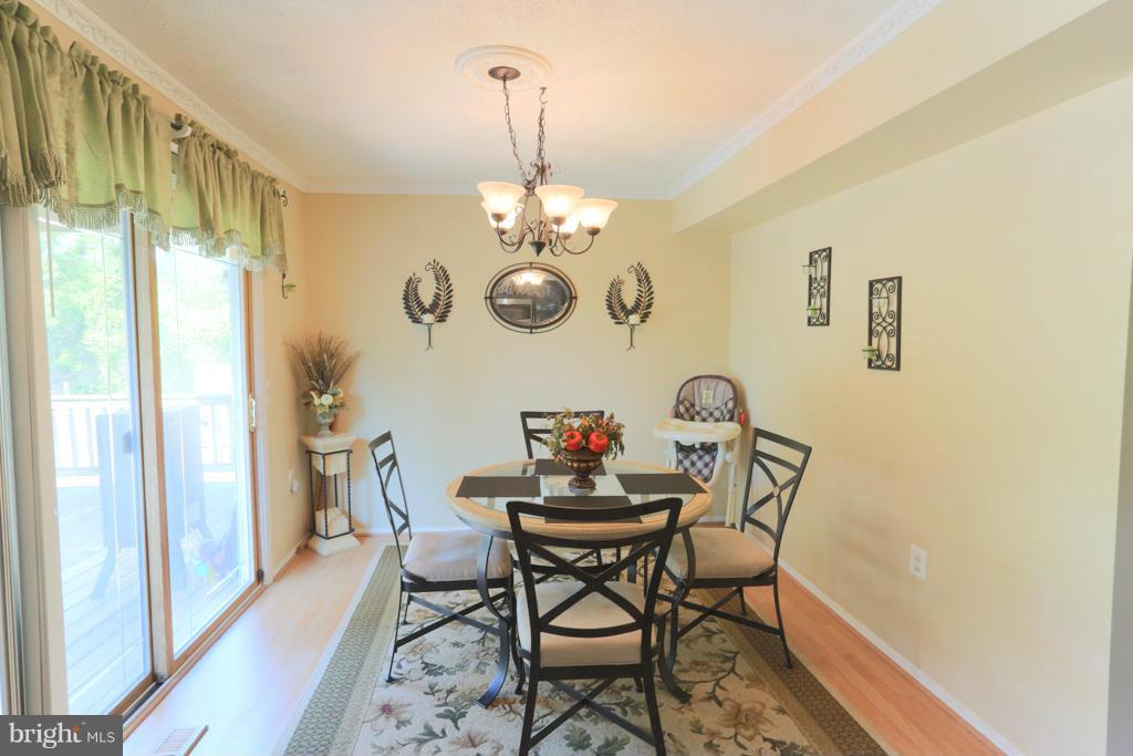 66 Bar Harbor Road Pasadena, MD 21122 - Photo 9 of 30 Dining Room