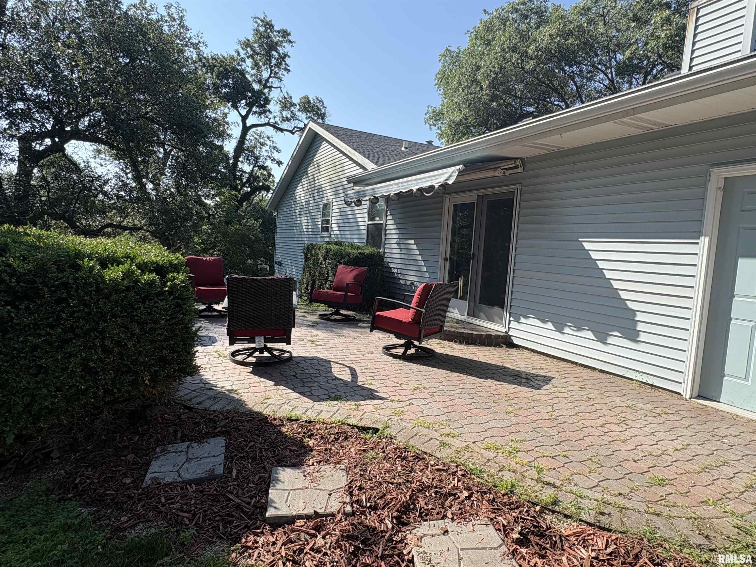 300 North Sunset Drive Manito, IL 61546 - Photo 10 of 72