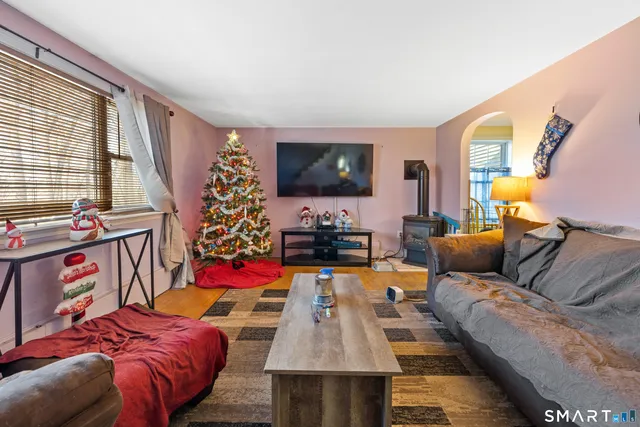 $379,000 | 288 Laning Street, Southington, CT 06489