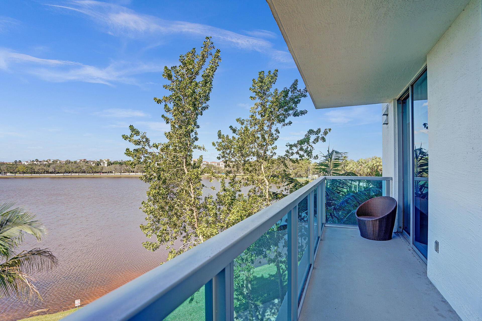 2641 North Flamingo Road, Unit 406N Sunrise, FL 33323 - Photo 23 of 54 DSC03806