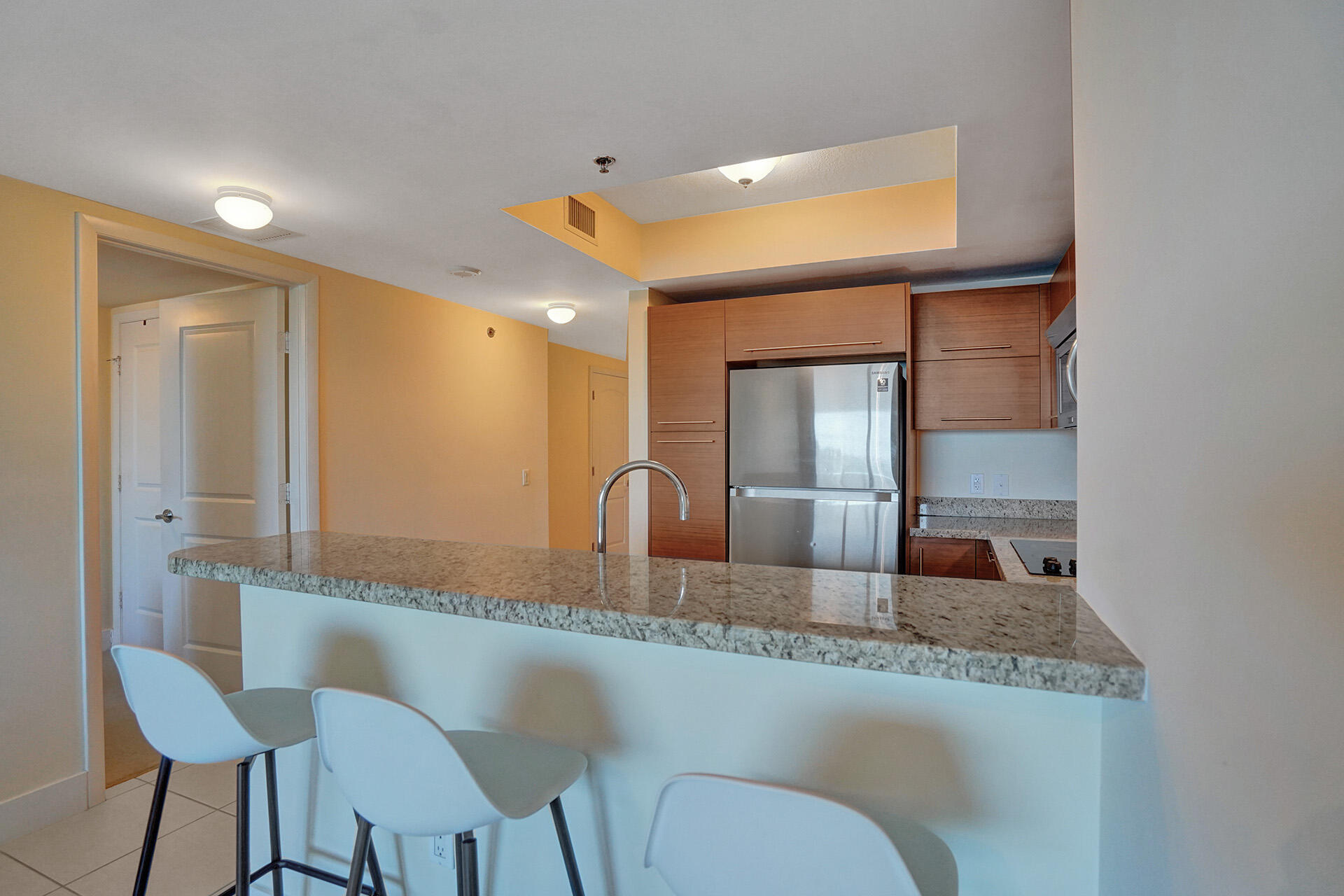 2641 North Flamingo Road, Unit 406N Sunrise, FL 33323 - Photo 33 of 54 DSC03848