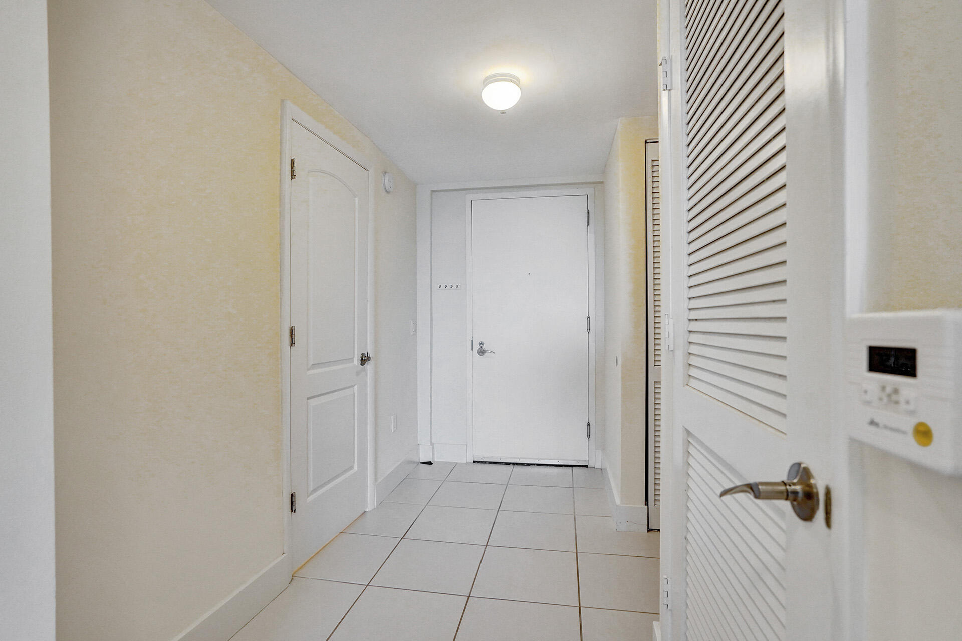 2641 North Flamingo Road, Unit 406N Sunrise, FL 33323 - Photo 40 of 54 DSC03866