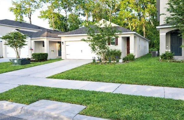 $325,000 | 372 Pelham Park Drive, DeLand, FL 32720