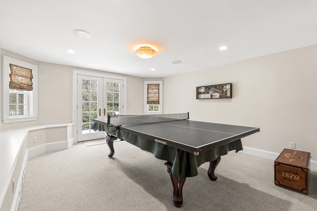 65 Woodcliff Road Wellesley, MA 02481 - Photo 35 of 40