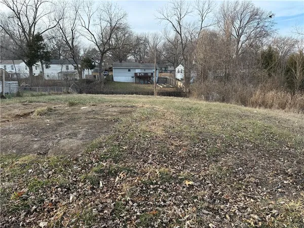 $20,000 | 4918 North Wallace Drive, Kansas City, MO 64119