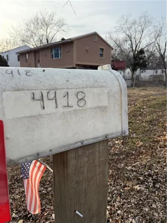 $20,000 | 4918 North Wallace Drive, Kansas City, MO 64119