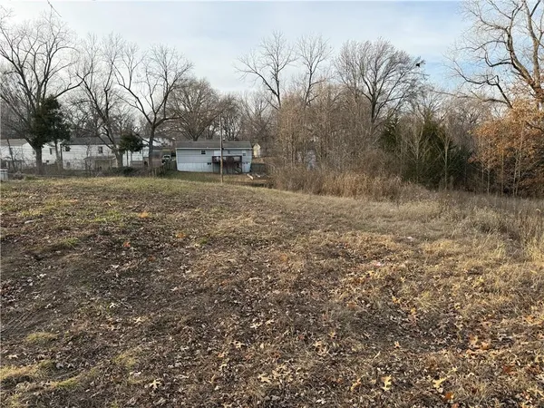 $20,000 | 4918 North Wallace Drive, Kansas City, MO 64119