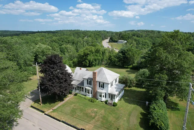 $279,000 | 10 Palm Street, Baileyville, ME 04694