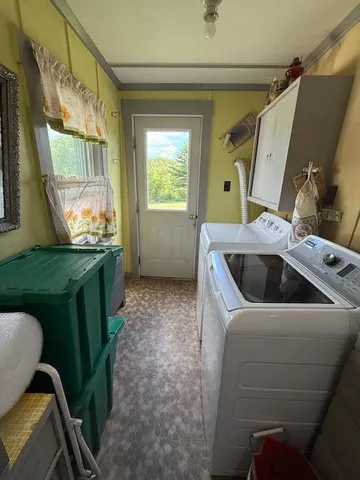 $279,000 | 10 Palm Street, Baileyville, ME 04694