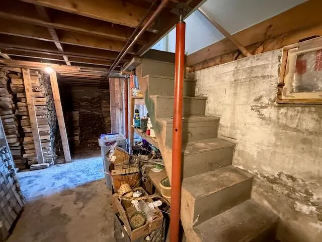 $274,000 | 10 Palm Street, Baileyville, ME 04694