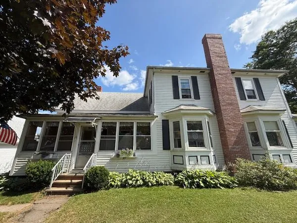 $249,900 | 10 Palm Street, Baileyville, ME 04694