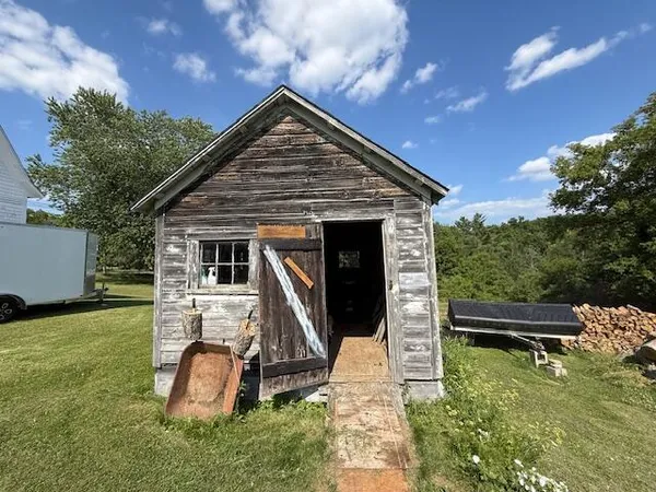 $249,900 | 10 Palm Street, Baileyville, ME 04694