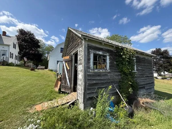 $249,900 | 10 Palm Street, Baileyville, ME 04694