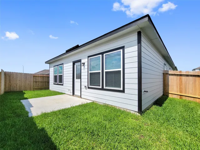 $1,795 | 11526 Prosperity Drive, Crosby, TX 77532