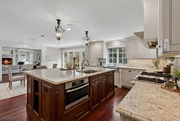 $2,800,000 | 3 Denman Court, Short Hills, NJ 07078