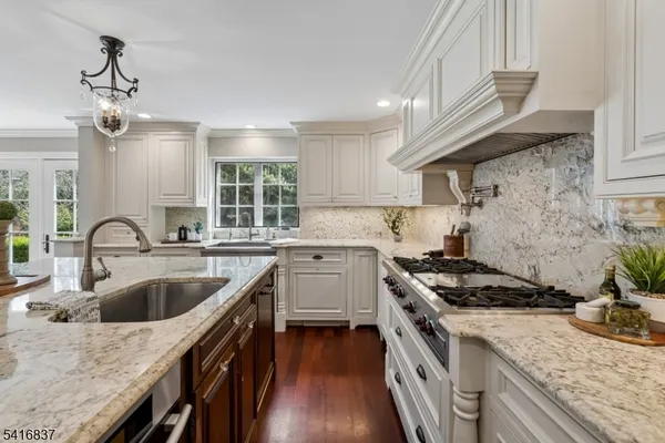 $2,800,000 | 3 Denman Court, Short Hills, NJ 07078