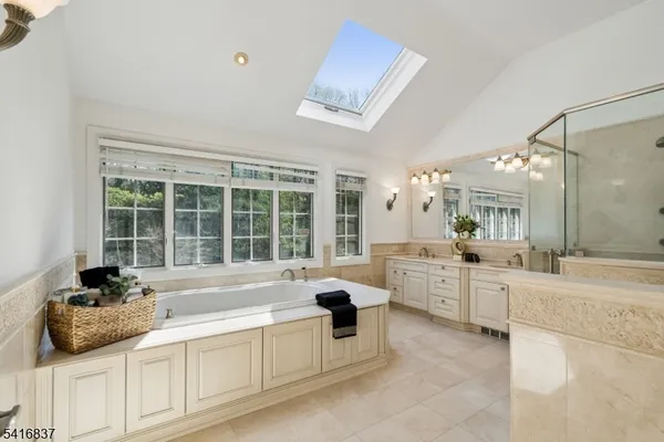 $2,800,000 | 3 Denman Court, Short Hills, NJ 07078