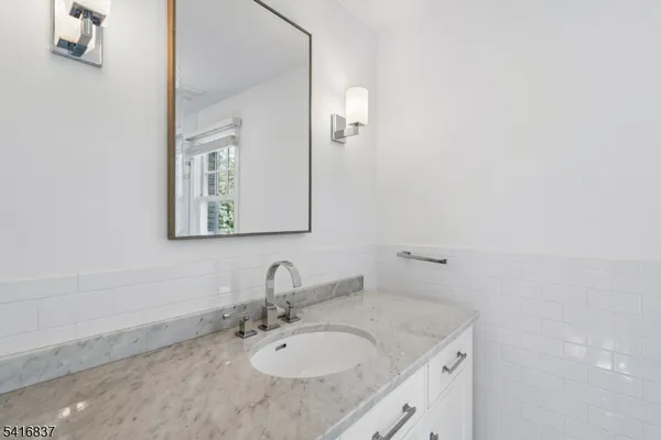 $2,800,000 | 3 Denman Court, Short Hills, NJ 07078