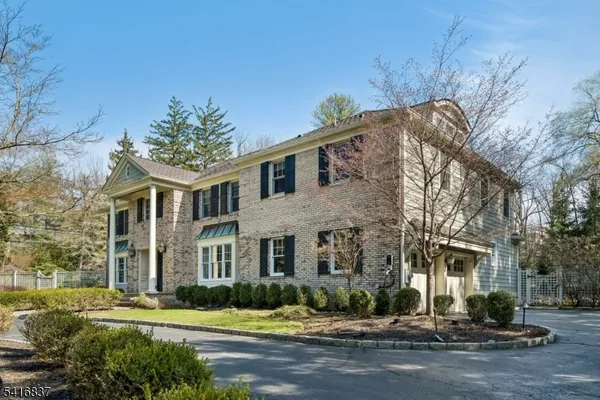$2,800,000 | 3 Denman Court, Short Hills, NJ 07078