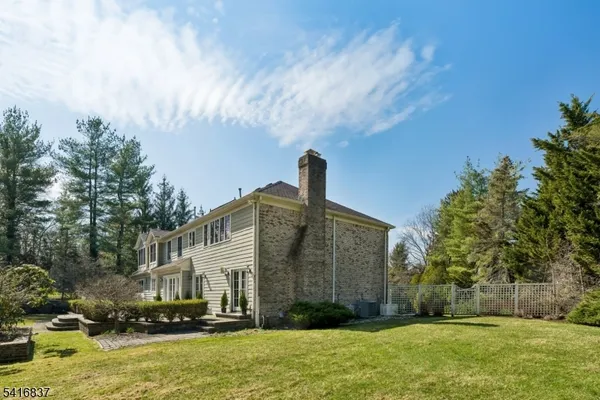 $2,800,000 | 3 Denman Court, Short Hills, NJ 07078