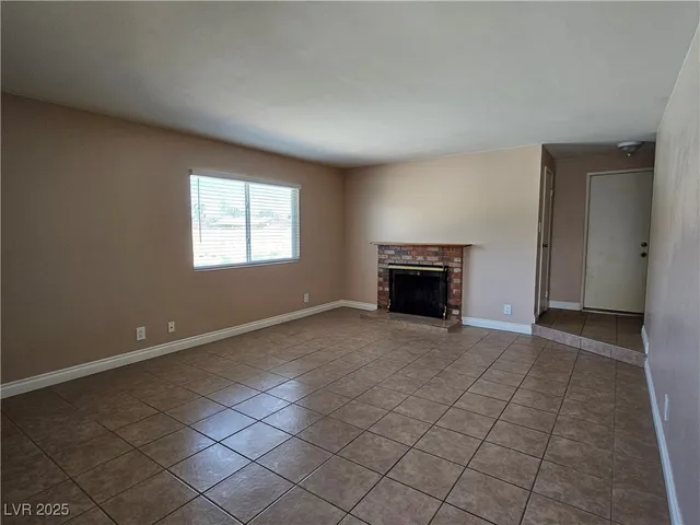 $1,895 | 4525 Troy Street, Las Vegas, NV 89103