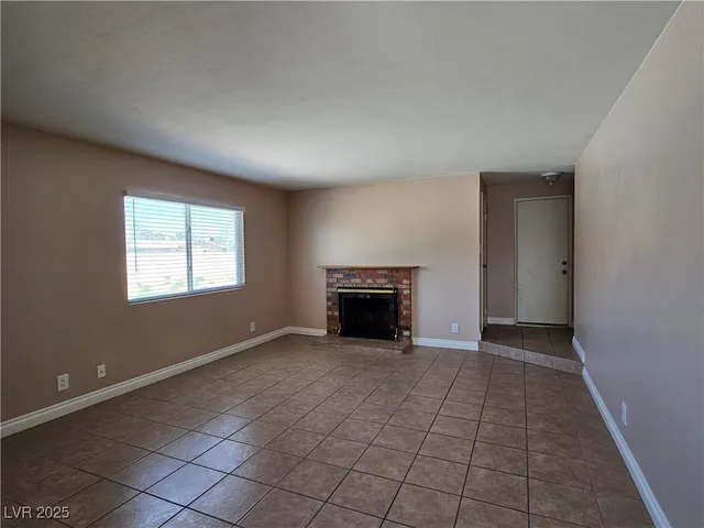 $1,895 | 4525 Troy Street, Las Vegas, NV 89103