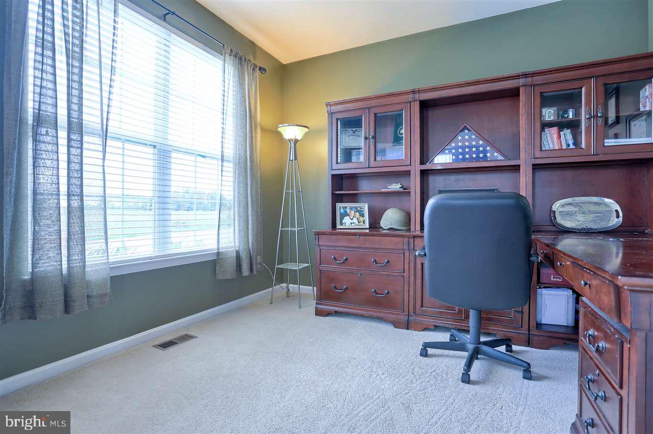 90 Hickory Ridge Circle York, PA 17404 - Photo 11 of 36