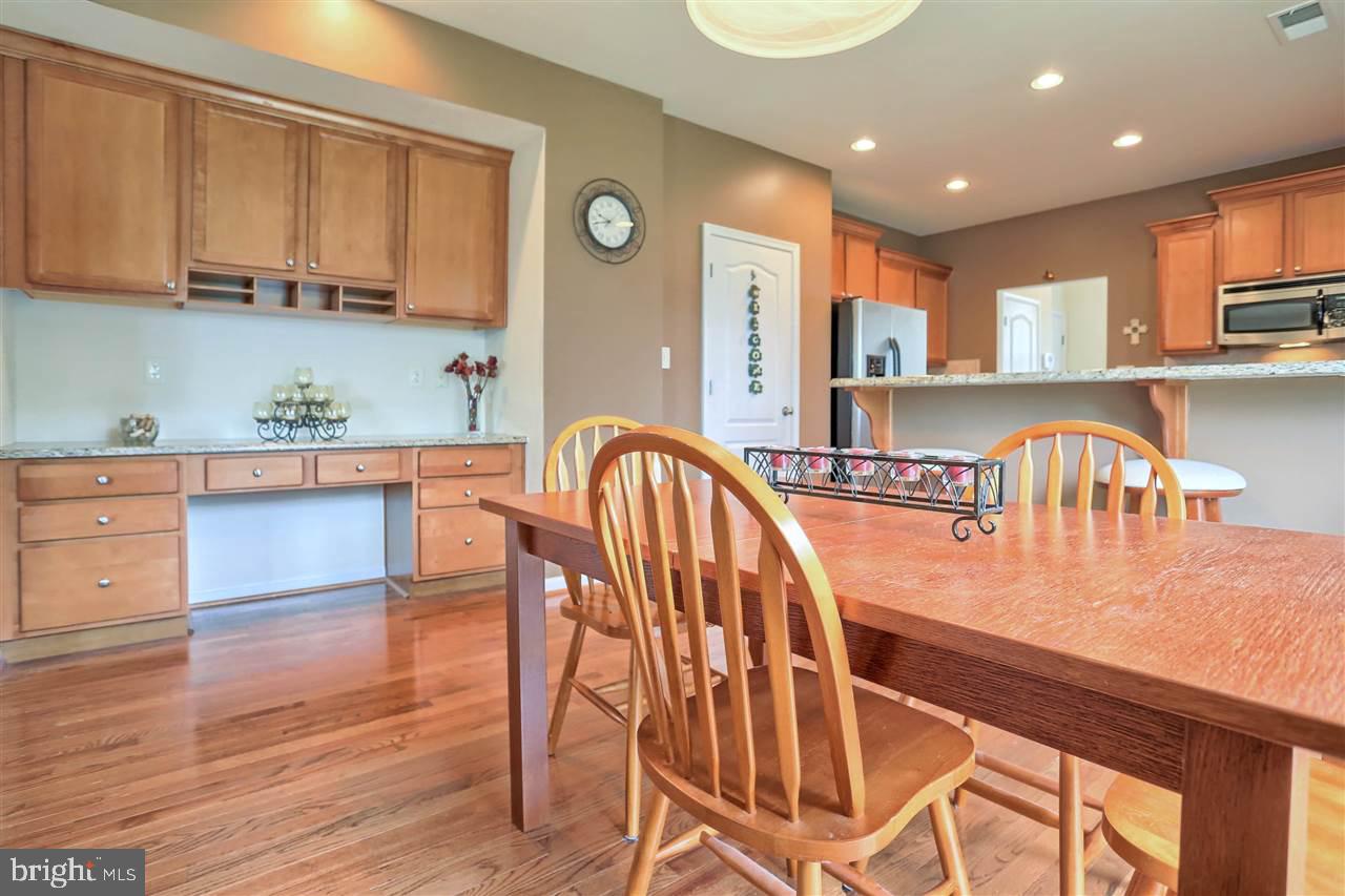 90 Hickory Ridge Circle York, PA 17404 - Photo 17 of 36
