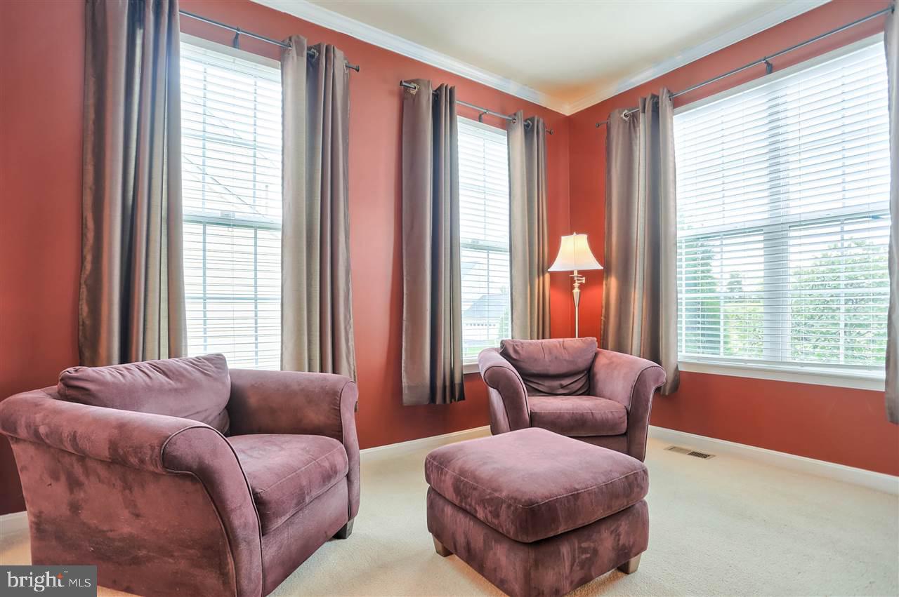 90 Hickory Ridge Circle York, PA 17404 - Photo 6 of 36