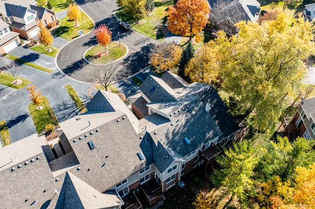 $399,900 | 13405 Forest Ridge Drive, Unit 13405, Palos Heights, IL 60463