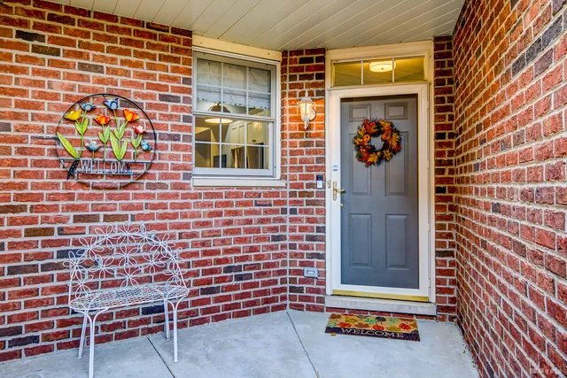 $399,900 | 13405 Forest Ridge Drive, Unit 13405, Palos Heights, IL 60463