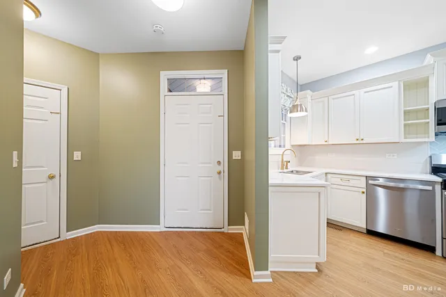 $399,900 | 13405 Forest Ridge Drive, Unit 13405, Palos Heights, IL 60463