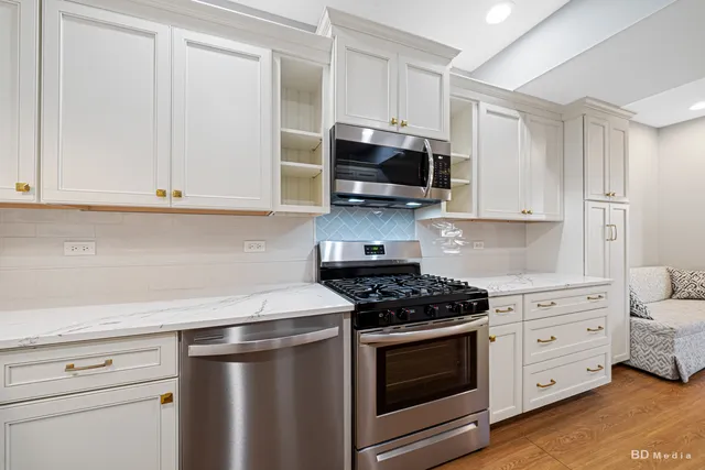 $399,900 | 13405 Forest Ridge Drive, Unit 13405, Palos Heights, IL 60463